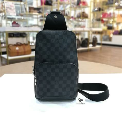 louis vuitton avenue sling bag review|louis vuitton sling bag damier.